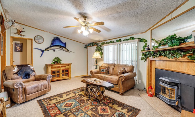 Cotopaxi House | Cotopaxi Getaway w/Deck: 17 Mi to Royal Gorge
