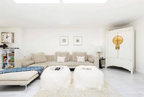 Witney Apartment | Cotswolds Lodge in Minster Lovell