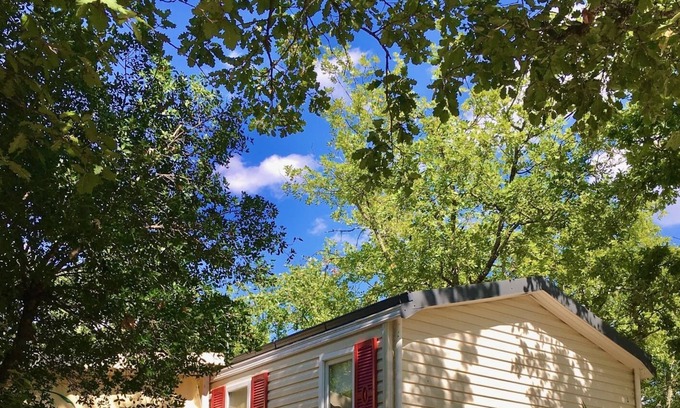 Saint-Privat-de-Champclos House | Cottage in a 5* Nature & Calm estate A06