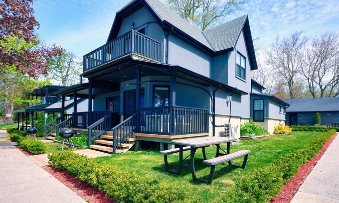 Wainfleet Cottage | Cottage 12: Beachfront Cottage Escape