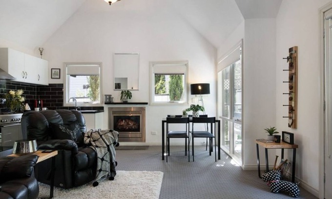 Daylesford Cottage | Cottage 4A- sweet retreat with spa in Daylesford