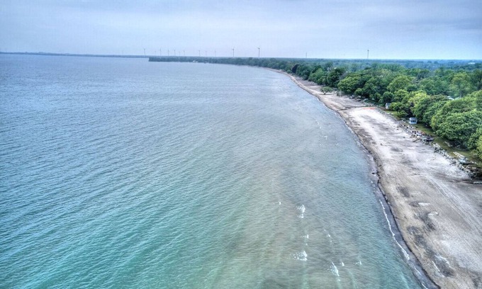 Wainfleet House | Cottage #5 · Lake Haven Beach Resort