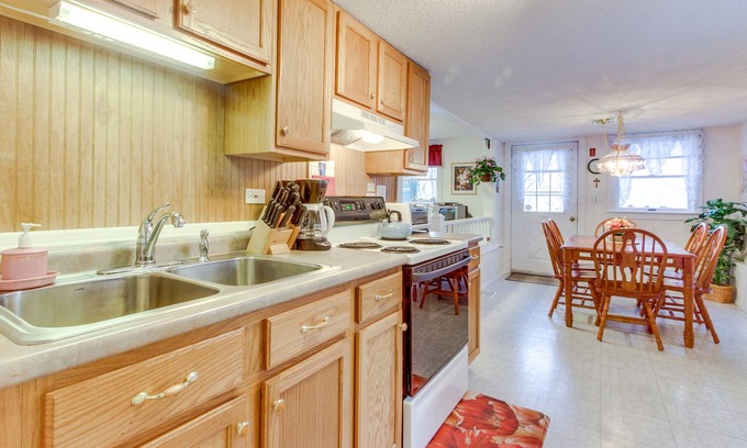 Ludlow Cottage | Cottage Across Street from the Lake w/60' Water Frontage Access, Private Dock