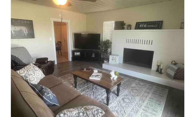 Sanger House | Cottage at Newmark Farms