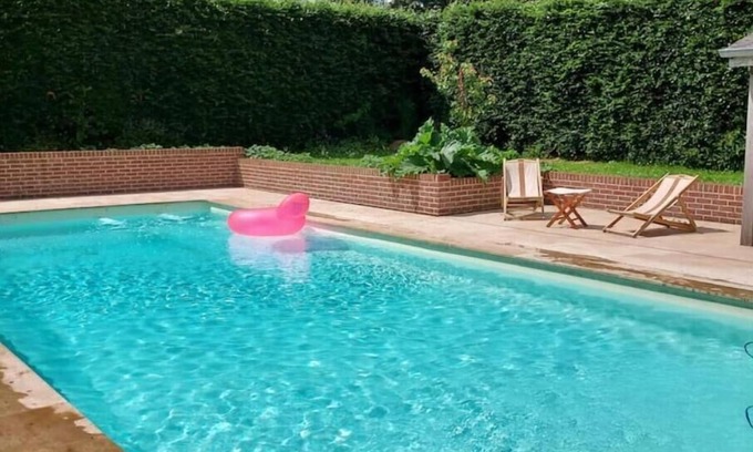 Le Meillard Cottage | Cottage Avec Piscine Chauffée de mai à Sept.grand Jardin,terrasse,bbq,parking