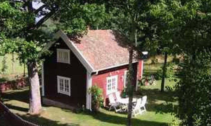 Kinda Municipality House | Cottage between the two lakes Åsunden and Nedre Ucknen