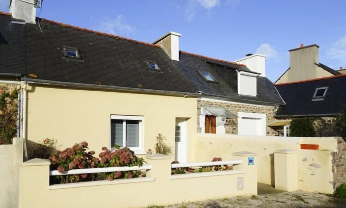 Paimpol House | Cottage by Goëlo Coast with Sea Views