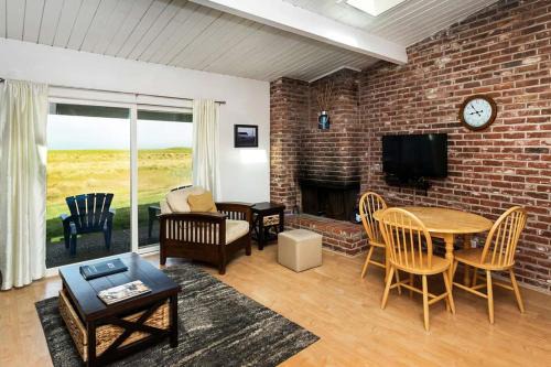 Gearhart Apartment | Cottage by the Sea