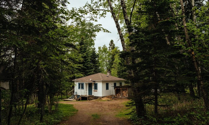 Lutsen Cottage | Cottage Charm in the North Woods of Lutsen!