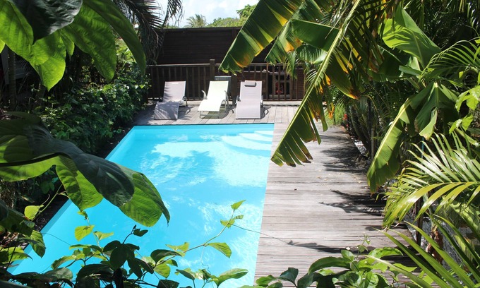 Le Vauclin Cottage | Cottage Filao 2/3 Personnes. Terrasse, Piscine Commune et Plage à 100 m
