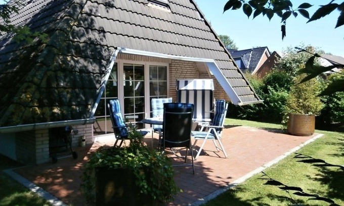 Dorumer Neufeld House | Cottage for 4 guests with 74m² in Wurster North Sea Coast (110492)