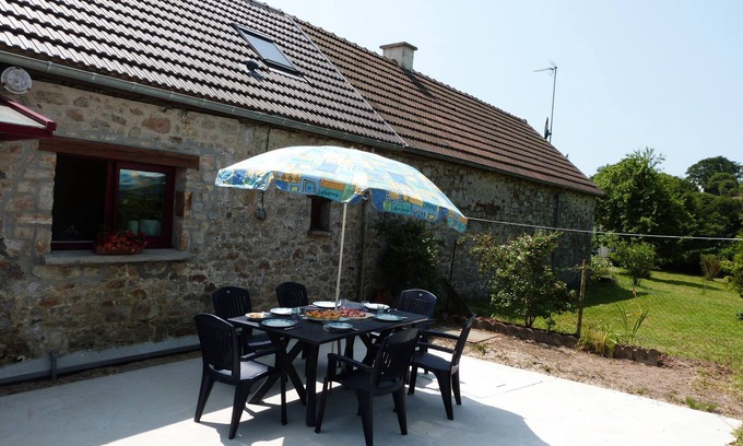 Les Moitiers-d'Allonne House | Cottage between sea and countryside