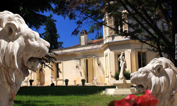 Montussan Other | COTTAGE in 13th Century Castle - 5 mins from Bordeaux