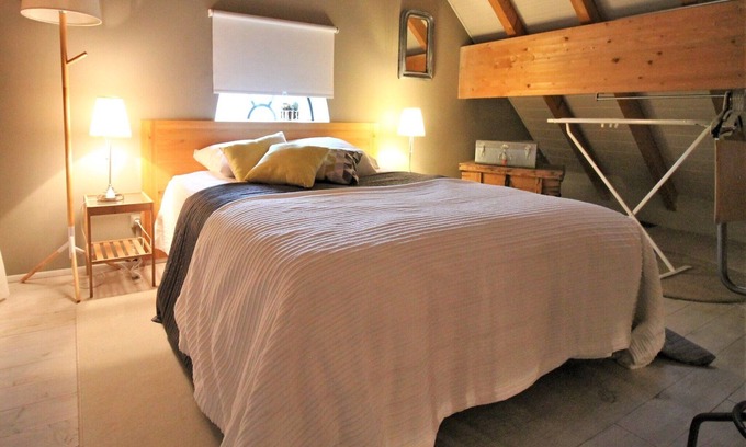 Saint-Quirin House | Cottage in Saint-Quirin by Lake & Town