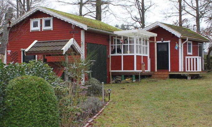 Tving Cottage | Cottage in scenic location