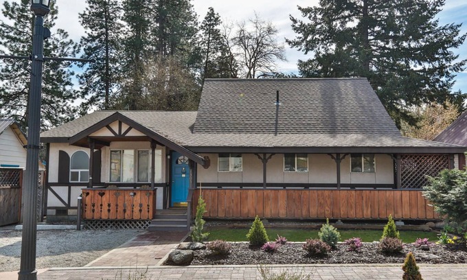 Leavenworth Cottage | Cottage in Town Leavenworth - Walking distance to downtown