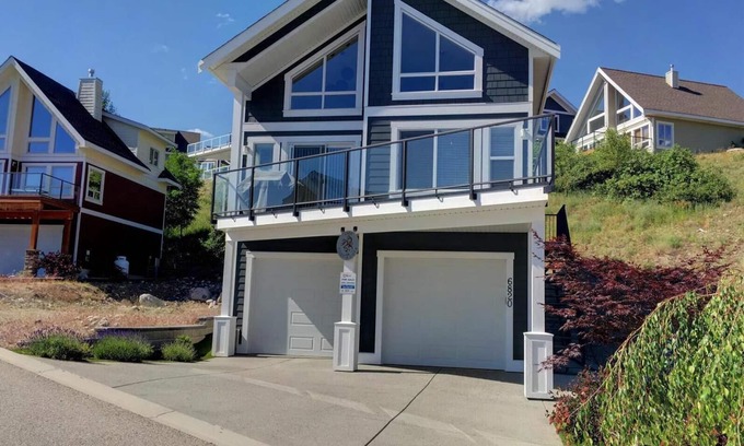 Central Okanagan House | Cottage Life - Lake Views - Entire Home at La Casa