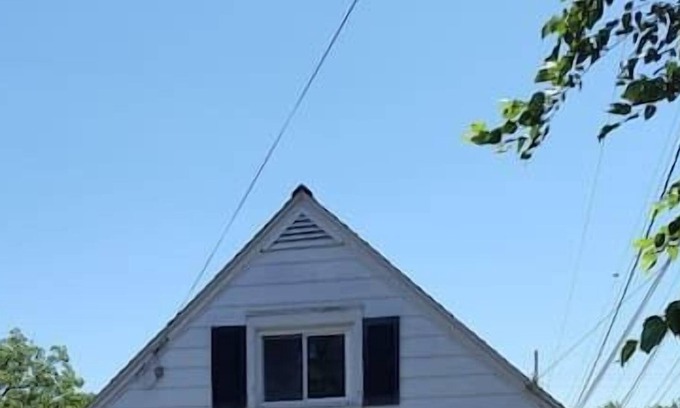 Erie House | Cottage near Frontier Park, Personal Chef Available