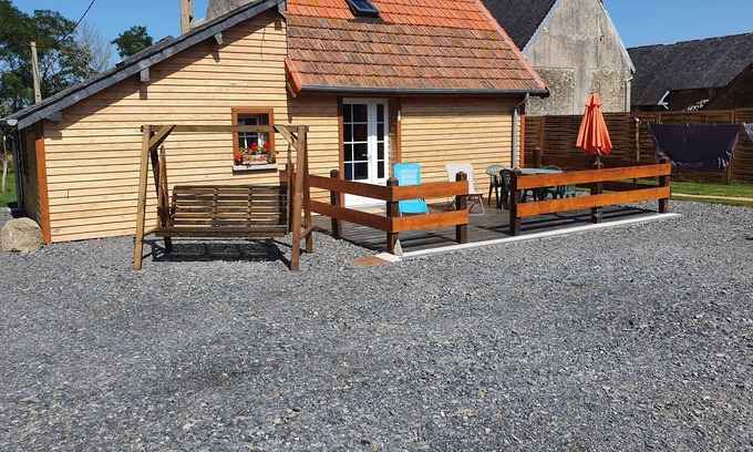 Isigny-sur-Mer House | Cottage of the little fountain