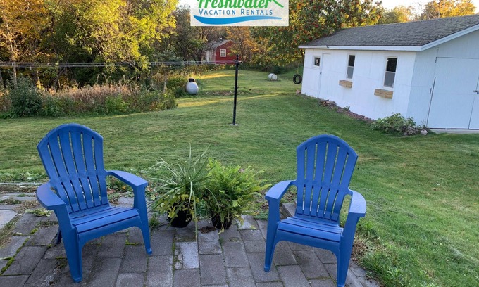 Eagle River Cottage | Cottage on Pine-A Scenic Fall Getaway in Eagle River