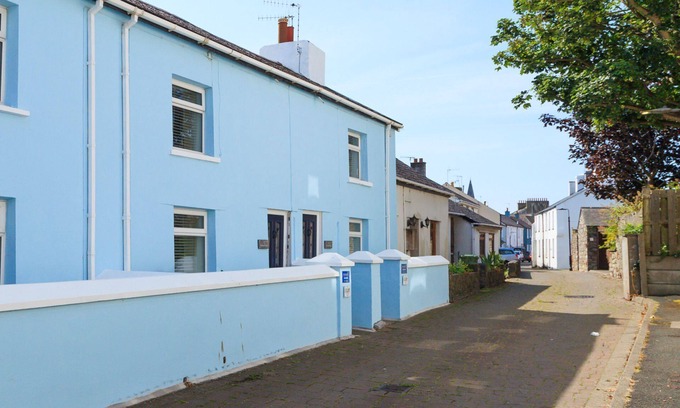 Castletown Cottage | Cottage sleeping 3 people located in Castletown