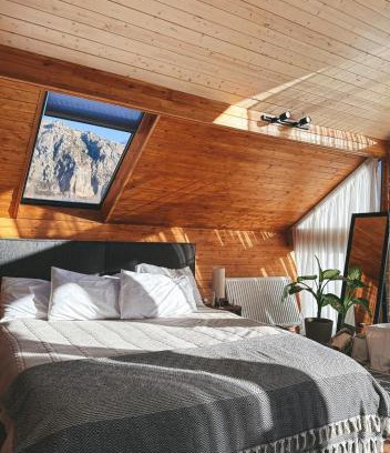 Stepantsminda Ski Chalet | Cottage Toladi