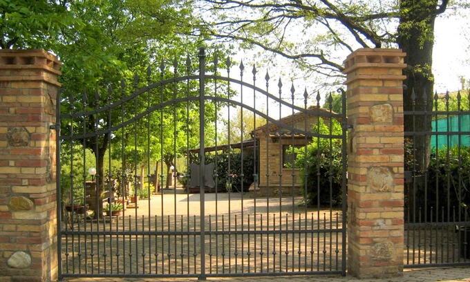Chiusdino Cottage | Cottage With Private Garden in Tuscany
