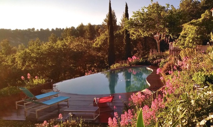 Evenos House | COTTAGE WITH PRIVATE SWIMMING POOL, CLOSE TO THE SEA : BANDOL SANARY LE CASTELLET
