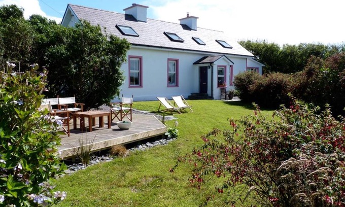 Valentia Island House | Cottage with the Pink Gate
