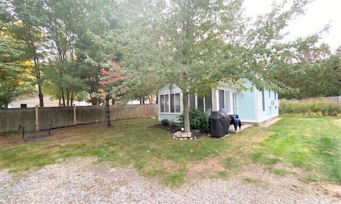 Summer Village Cottage | Cottages at Summer Village, fully furnished cottage, Wi-fi, heated pools, hot tub