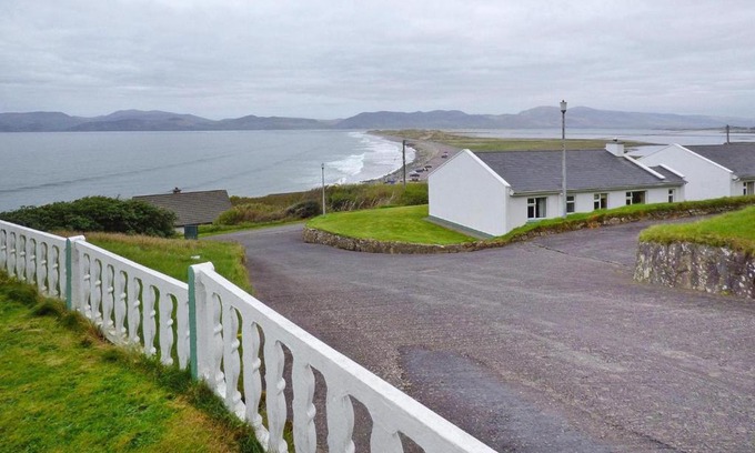 Rossbeigh House | Cottages, Glenbeigh