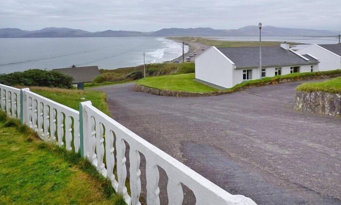 Rossbeigh House | Cottages, Glenbeigh