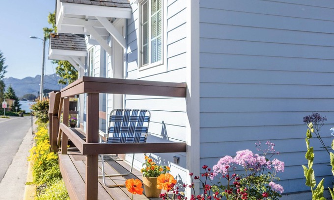 Sitka Cottage | Cottages on Monastery – A Downtown Sitka Retreat
