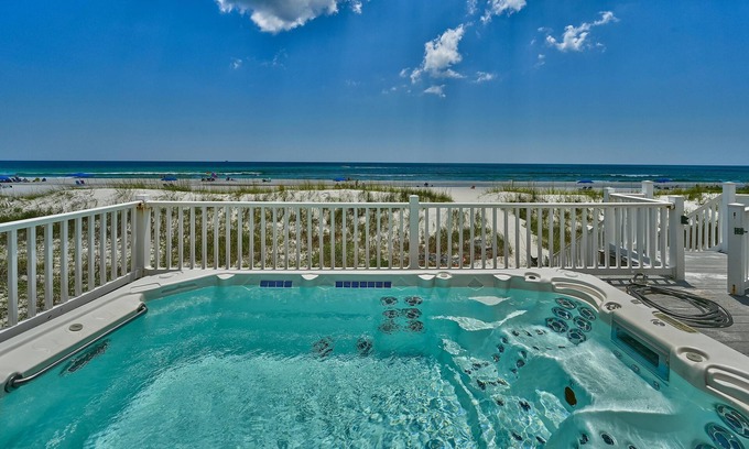 Silver Sands Beach Villa | Cotton Sails - On the Beach - Plunge Pool!