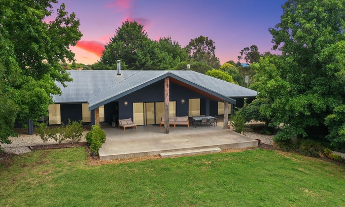 Mansfield House | Cottonwoods- Winter & Summer Property