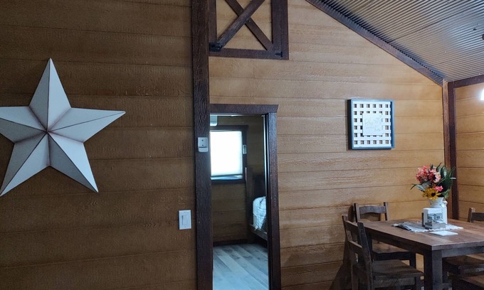 Peebles Cabin | Country Cabin in Amish Country