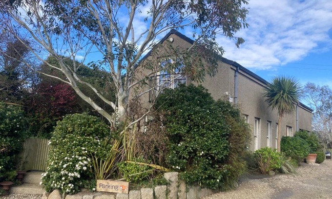Kilkeel Cottage | Country cottage in peaceful setting, nestled between the mountains and the sea.