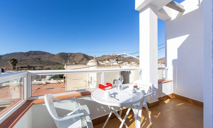 El Pozo de los Frailes House | Country House 'Luna' with Mountain View, Private Terrace and Wi-Fi