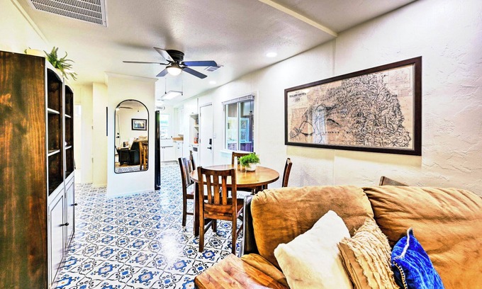 Woodlake Other | Country Farmhouse in Woodlake - close 2 Sequoia Park, Three Rivers & Lake Kaweah