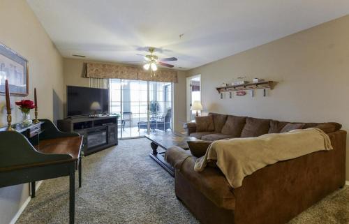 Branson House | Country Getaway Condo -No Stairs Close to Strip