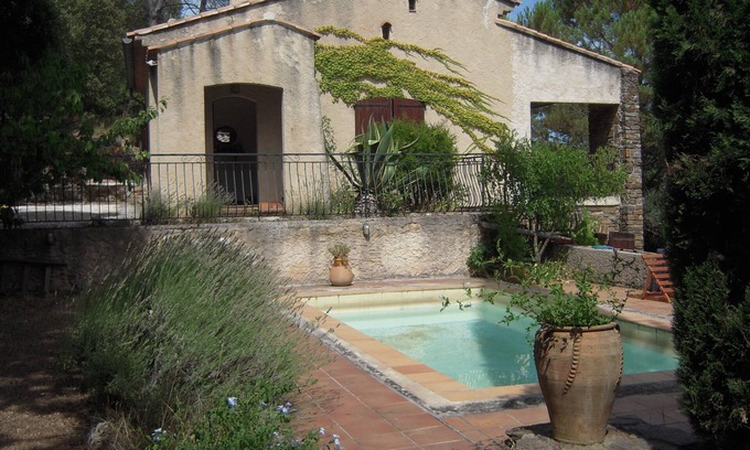 Meounes-les-Montrieux Villa | Country house 150 m2, 7,000m2 of wooded terraces, near Provençal village