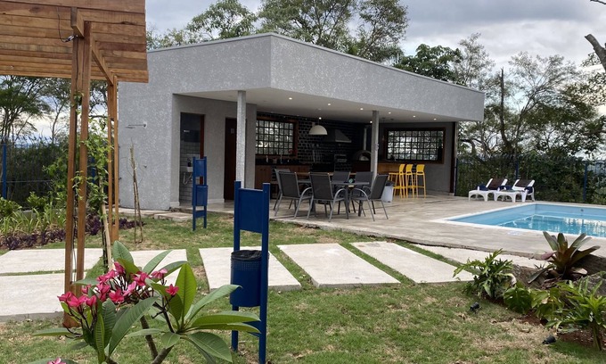 Santana de Parnaiba Cottage | Country house 6 suites, 25 minutes from Sp, for 23 people