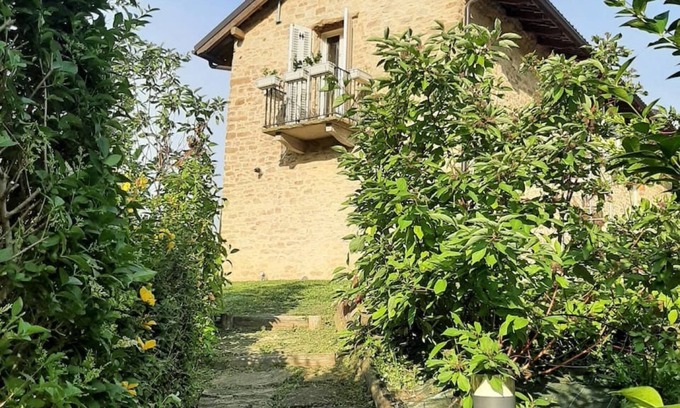 Castelletto d'Erro House | Country House in Alto Monferrato