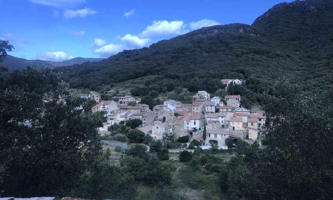 Roquebrun House | Country house. Calm and authentic