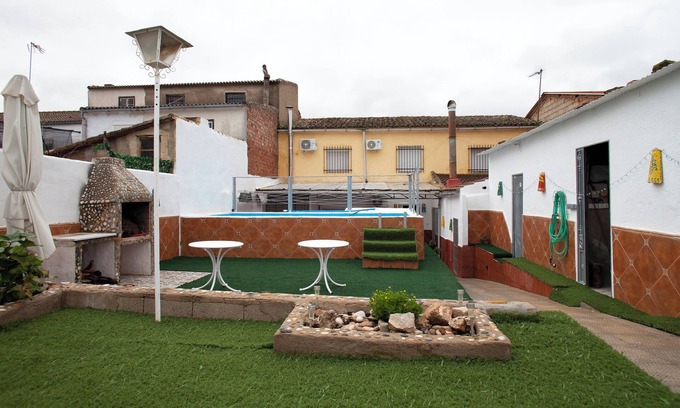 Villatorres House | Country House 'Carmen House' with Private Pool, Wi-Fi and Air Conditioning