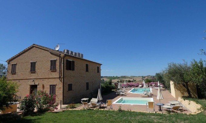 Appignano Apartment | country house in Marche with 5 apartments and pool: OFFERS LAST MINUTE !
