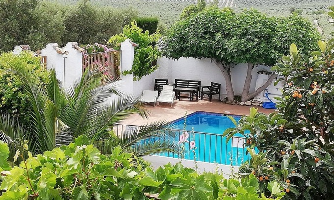 Cazorla House | Country House 'La Higuera' with Mountain View, Shared Pool and Wi-Fi