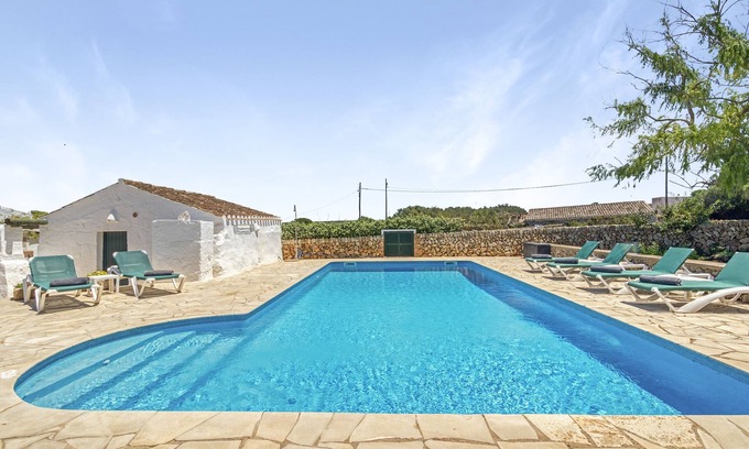 Alayor Villa | Country House 'Son Sanxo' with Shared Pool, Private Terrace and Wi-Fi