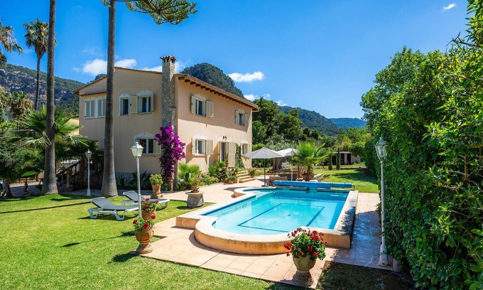 Valldemossa Villa | Country House 'Villa Valldemossa' with Private Pool, Private Terrace and Wi-Fi