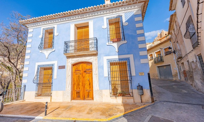 Relleu House | Country House 'Vivienda El Hort' with Mountain View, Private Garden and Wi-Fi